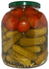 Gherkins with tomato and herb pickle jar